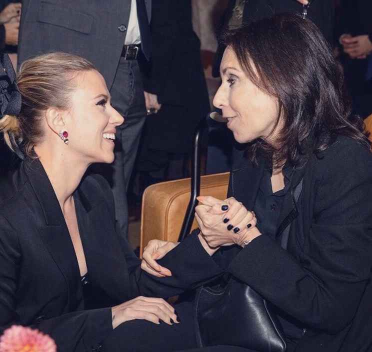 Scarlett Johansson with mother Melanie Sloan