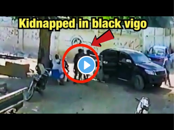 Imran Riaz Khan Kidnapped in Black Vigo